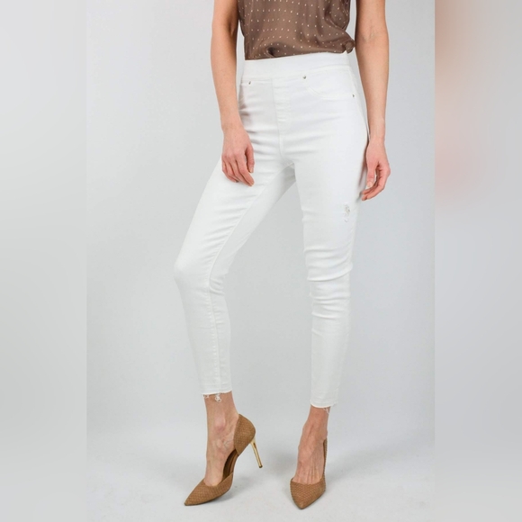 Nwt Jordan jeans - Picture 2 of 5